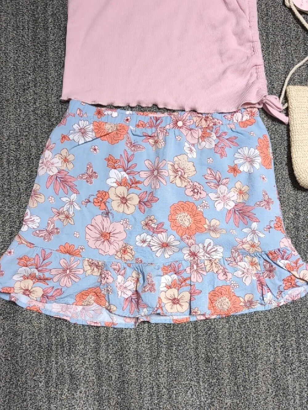 EUC Paisley Lane Girls Pink Floral Ruffle Hem Skirt Set